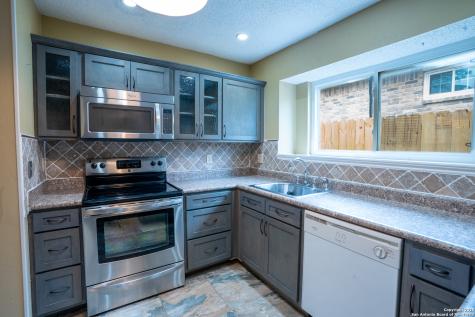 7813 Forest Briar Live Oak TX 78233