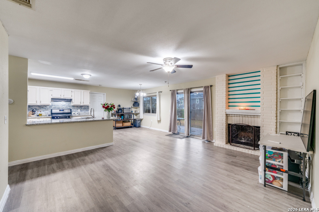 5931 Autumn San Antonio TX 78222