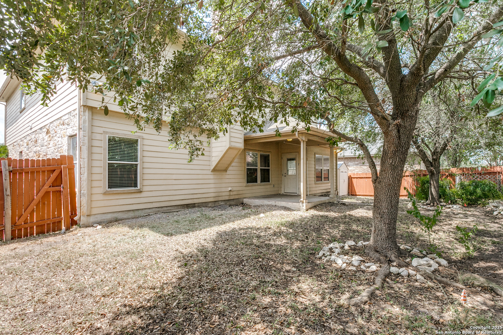 3418 Alonzo Fields Converse TX 78109