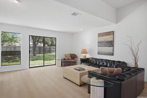 6333 Rustling Way San Antonio TX 78249