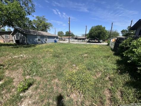 3338 Martin Luther King San Antonio TX 78220