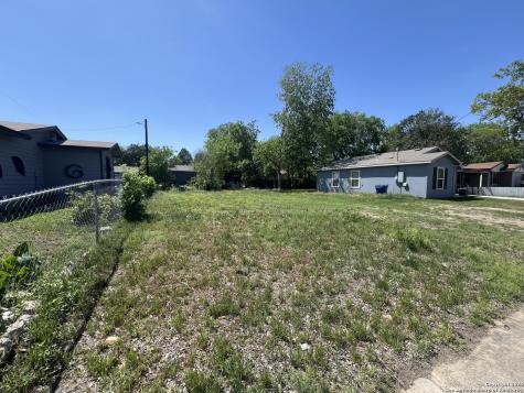 3338 Martin Luther King San Antonio TX 78220