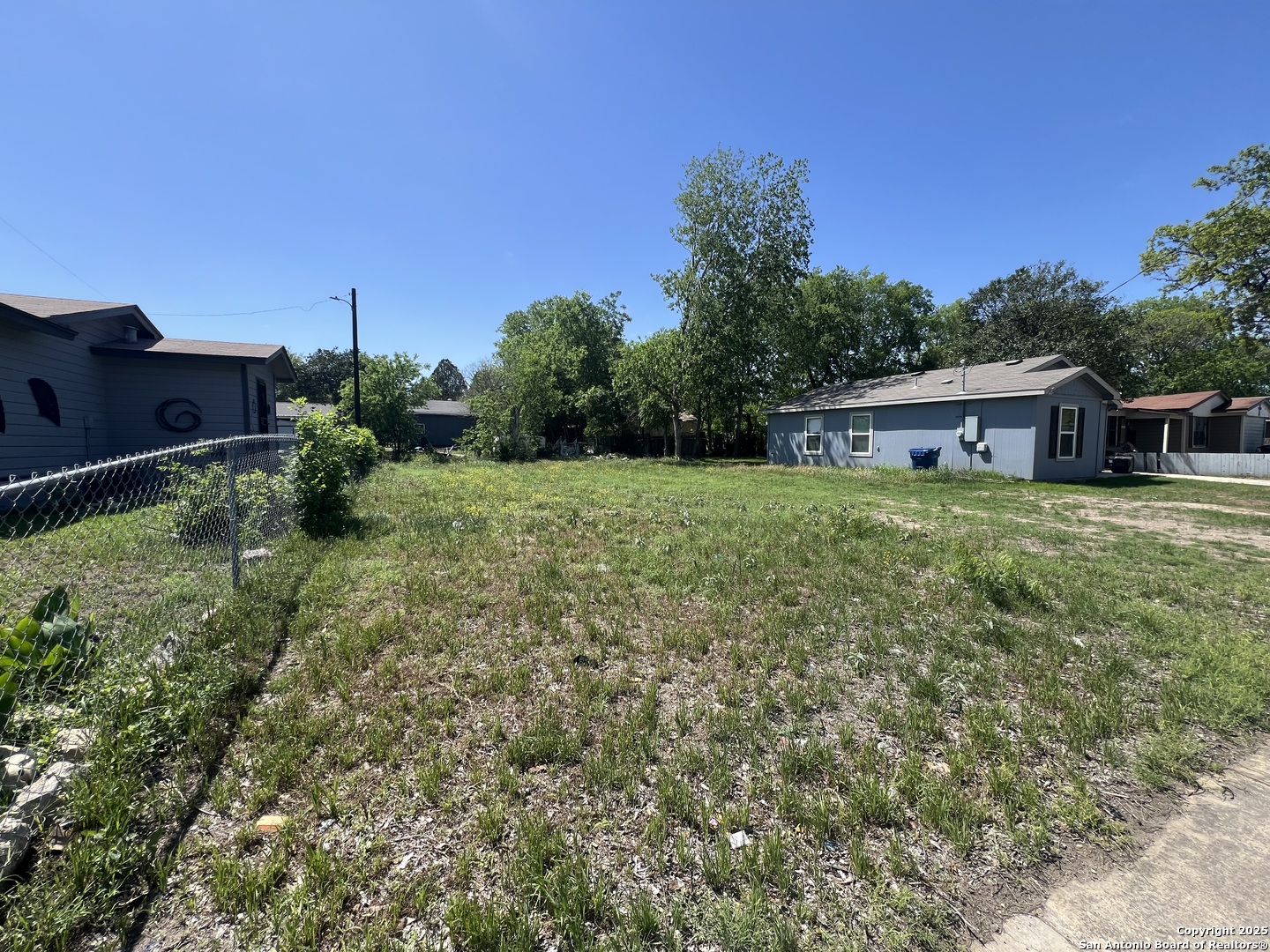 3338 Martin Luther King San Antonio TX 78220