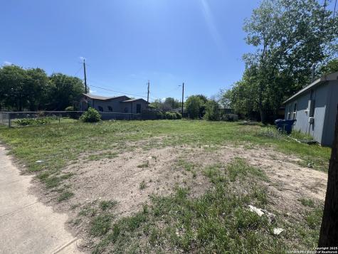 3338 Martin Luther King San Antonio TX 78220