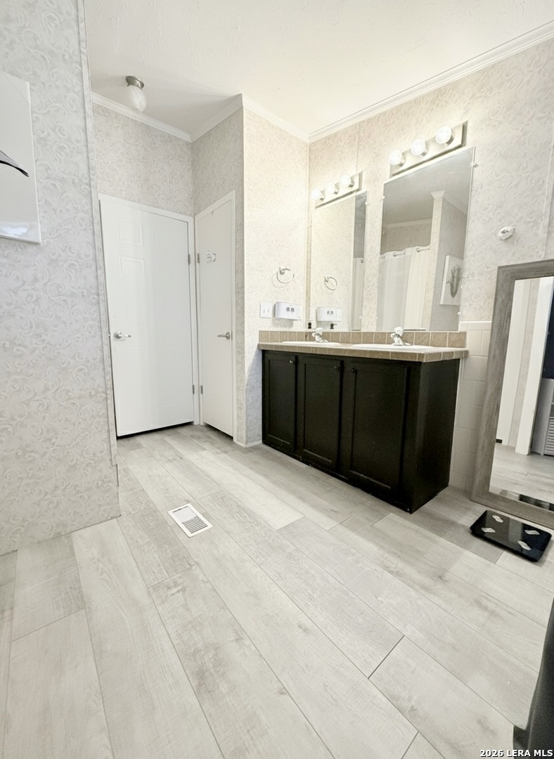 202 S 10th Street Christine TX 78012