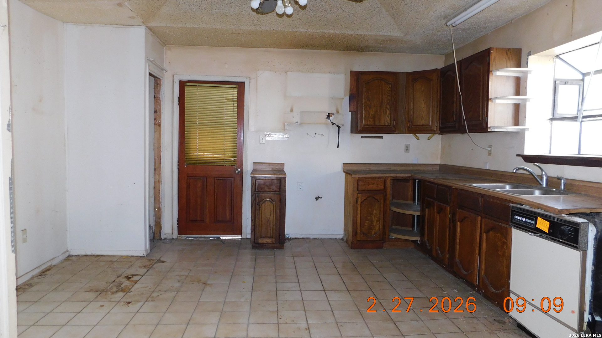 912 W Theo Avenue San Antonio TX 78225