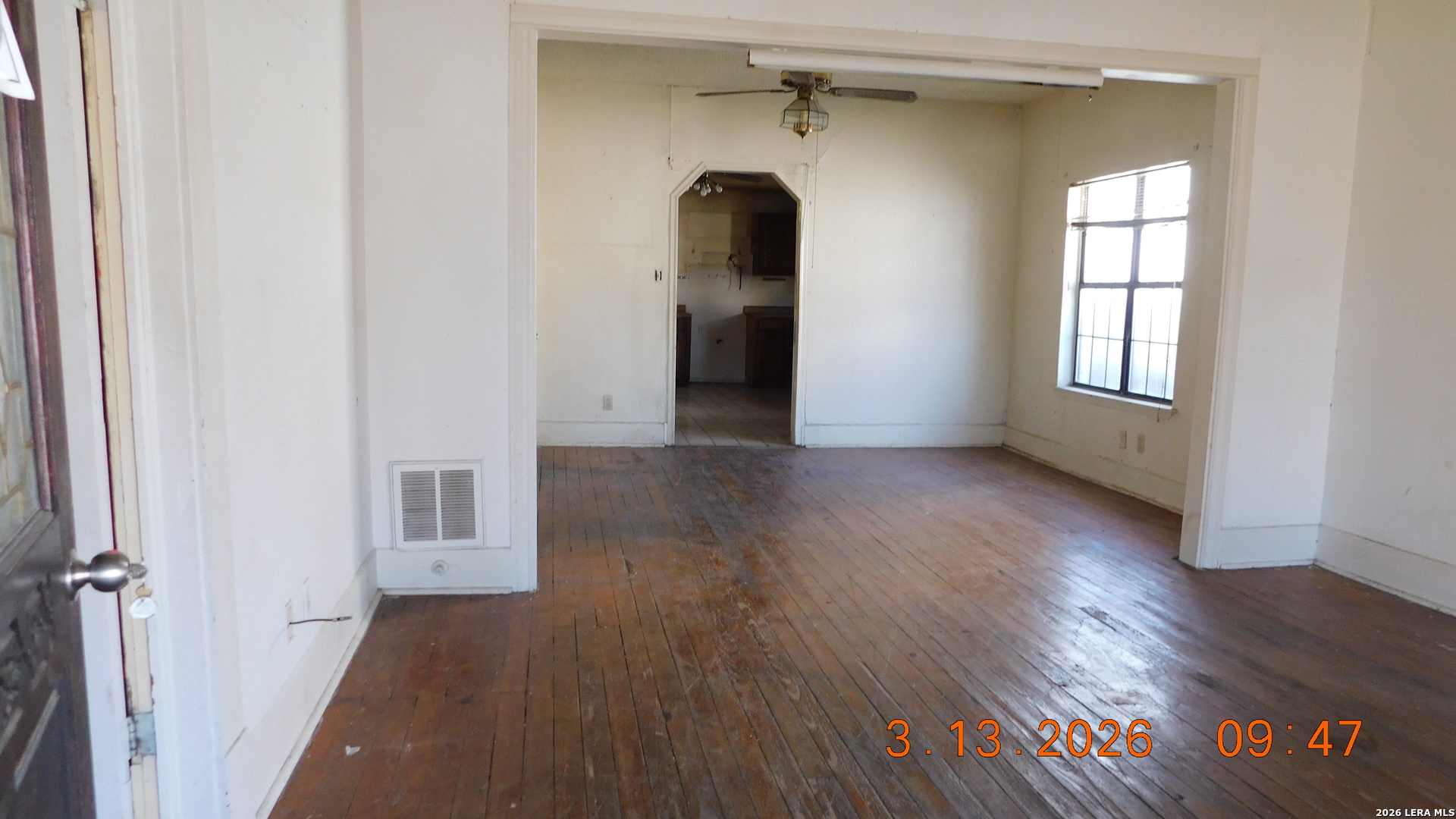 912 W Theo Avenue San Antonio TX 78225