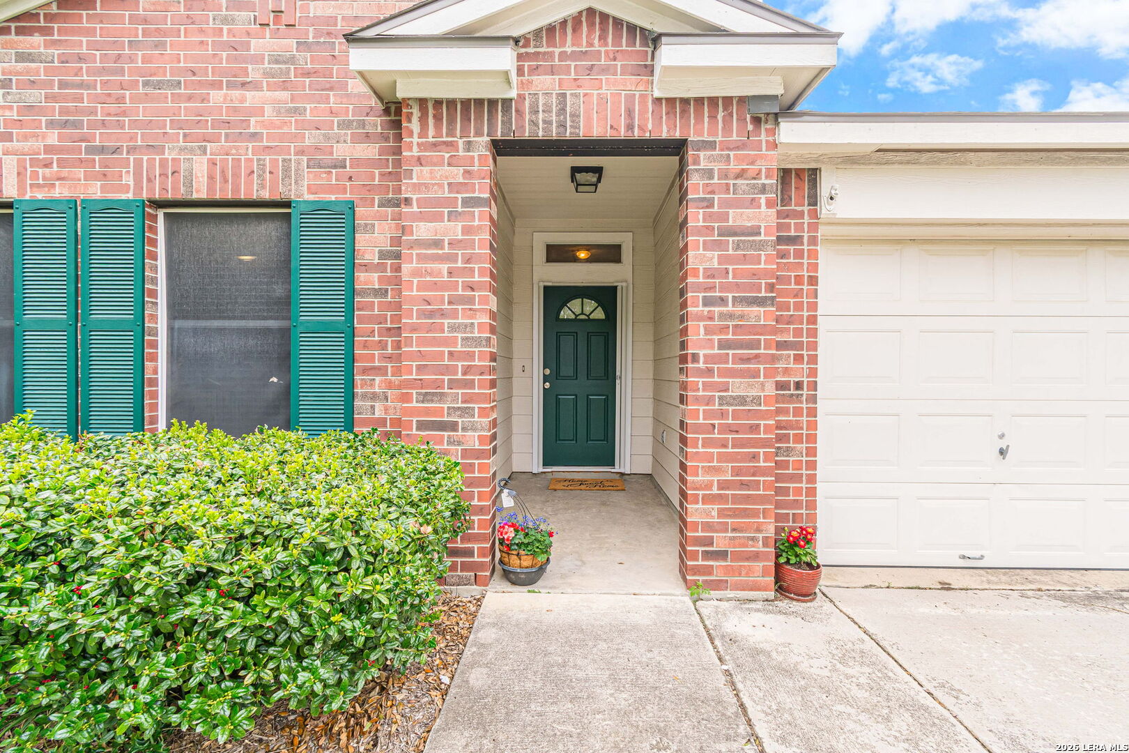 15830 Borwick Selma TX 78154