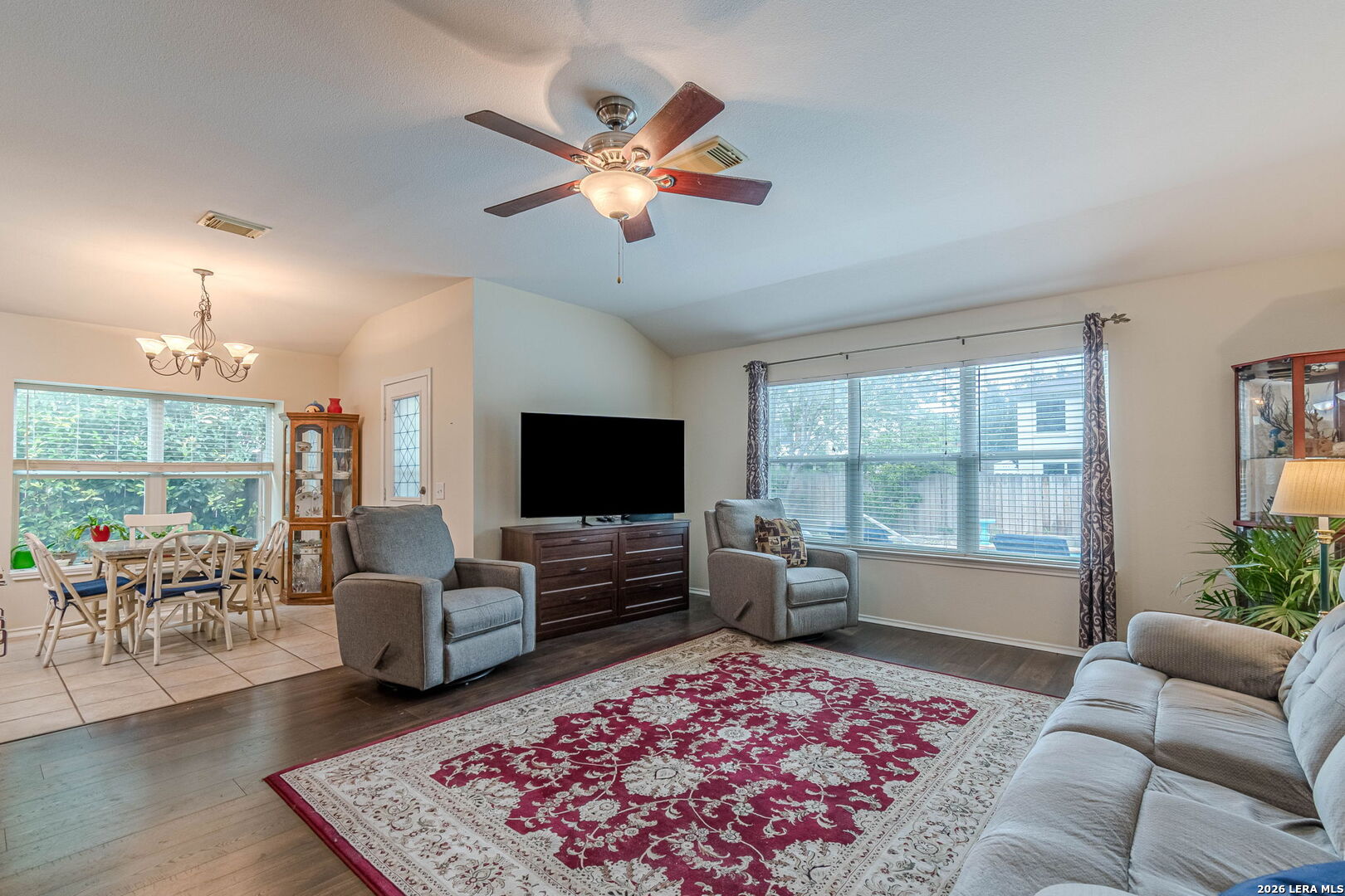 15830 Borwick Selma TX 78154