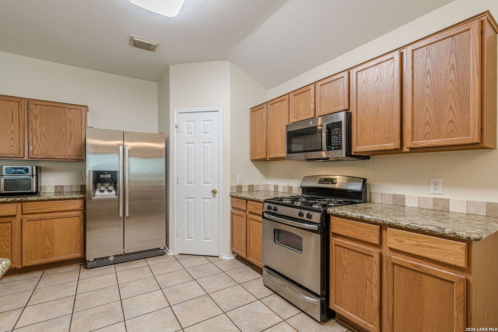 15830 Borwick Selma TX 78154