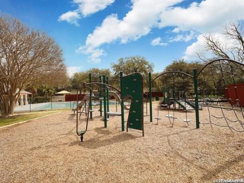 4513 Horseshoe Cove Schertz TX 78154