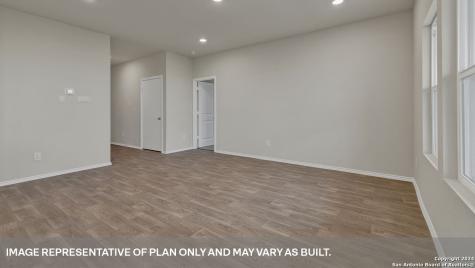 704 Prince Albert Seguin TX 78155