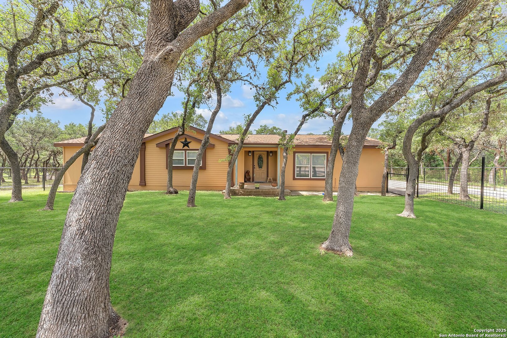 11650 Sunset Ranch Helotes TX 78023