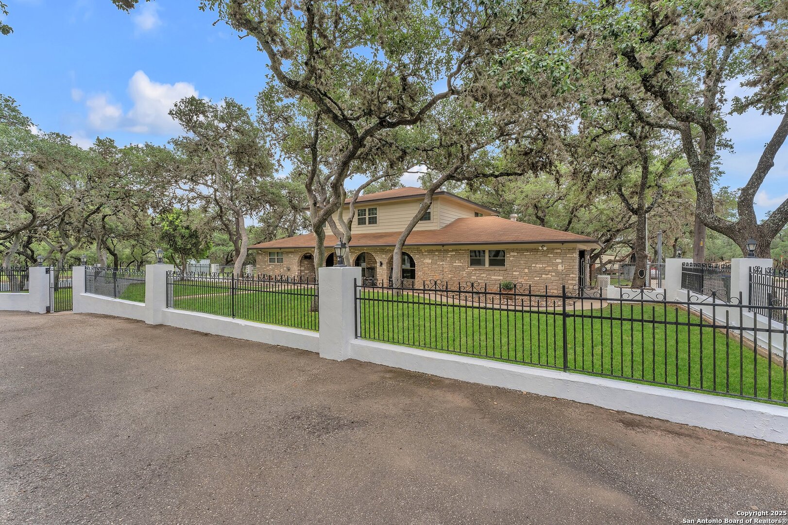 11650 Sunset Ranch Helotes TX 78023