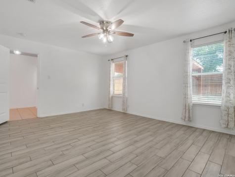 193 Kildeer Creek San Antonio TX 78253