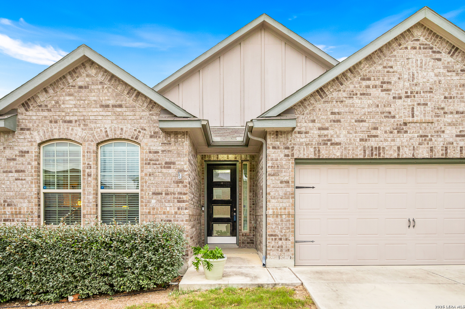 10223 Meadow Lark Converse TX 78109