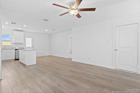 11917 Luckey Villa San Antonio TX 78252