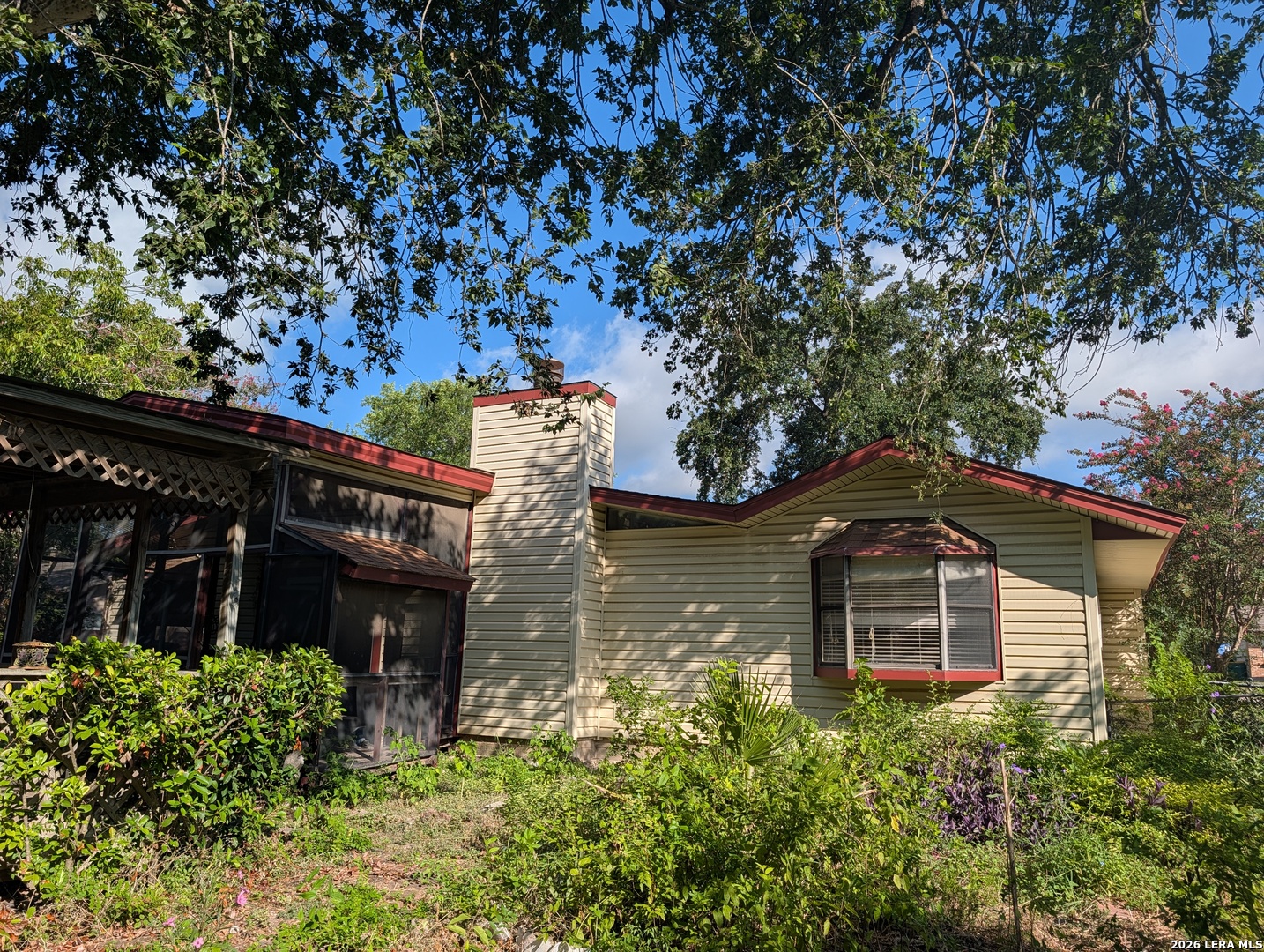 214 Avenue F Converse TX 78109