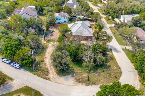 6692 King Crown San Antonio TX 78233