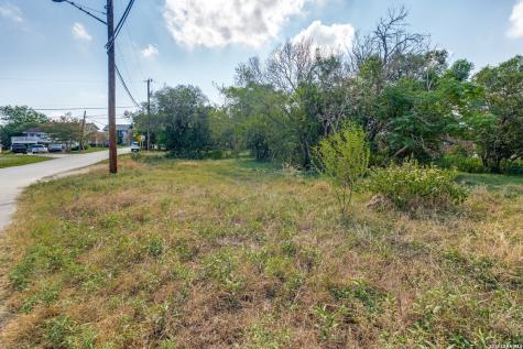 6692 King Crown San Antonio TX 78233