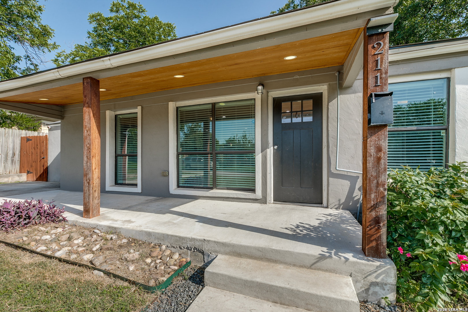 211 Beverly Drive San Antonio TX 78228