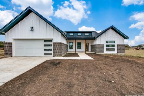 418 Tawny Oak Circle Bandera TX 78003