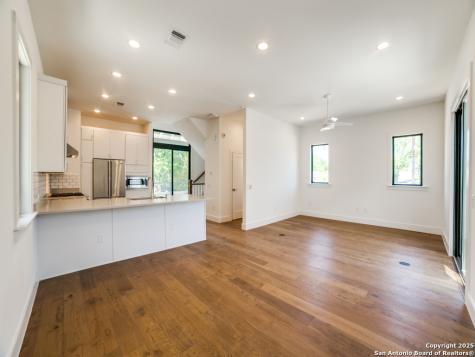 1226 S Presa San Antonio TX 78210