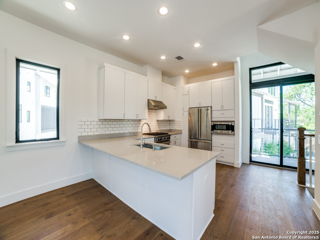 1226 S Presa San Antonio TX 78210
