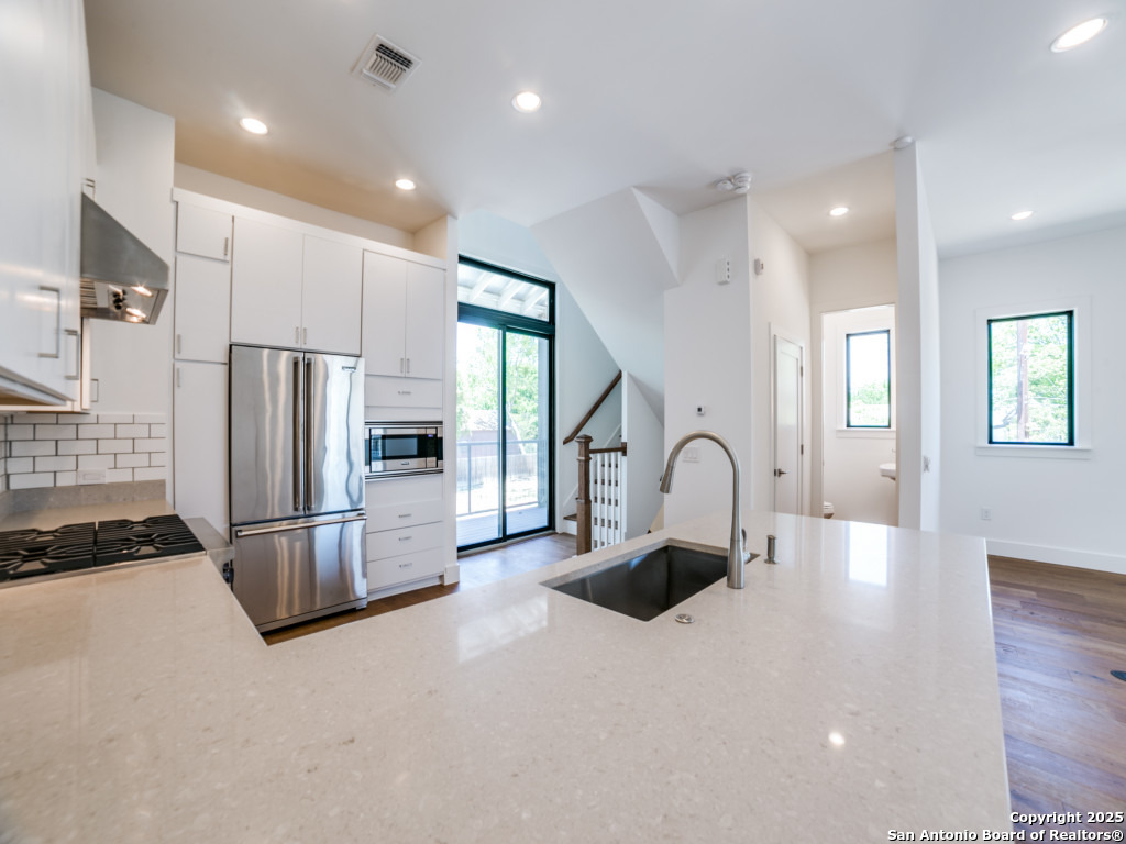 1226 S Presa San Antonio TX 78210