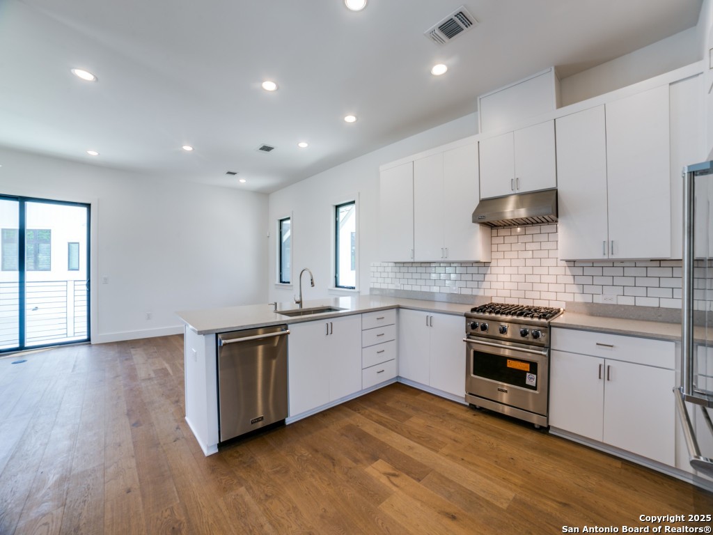 1226 S Presa San Antonio TX 78210