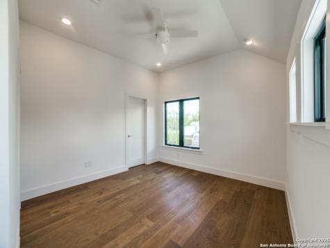 1226 S Presa San Antonio TX 78210