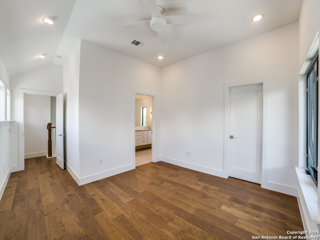 1226 S Presa San Antonio TX 78210