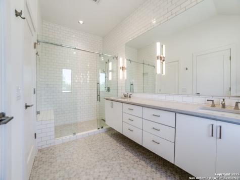 1226 S Presa San Antonio TX 78210