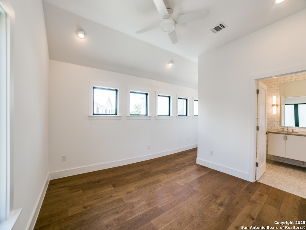 1226 S Presa San Antonio TX 78210