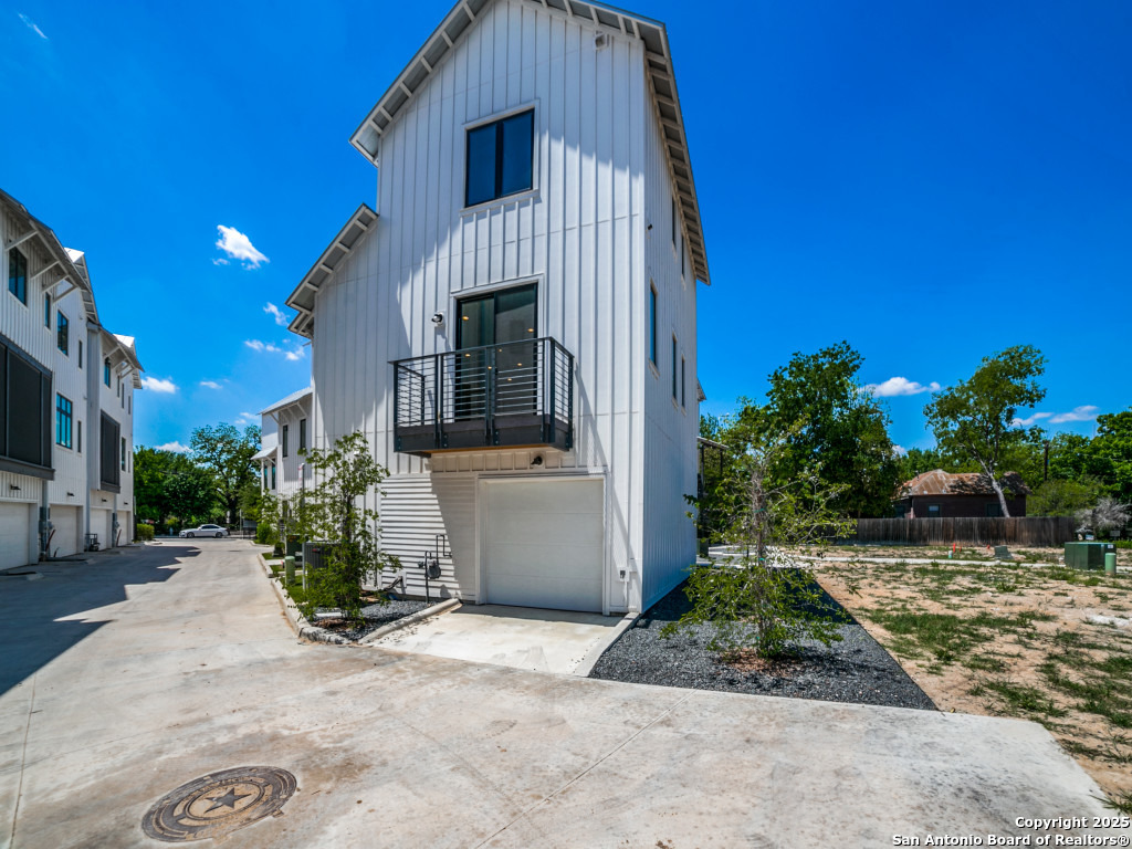 1226 S Presa San Antonio TX 78210