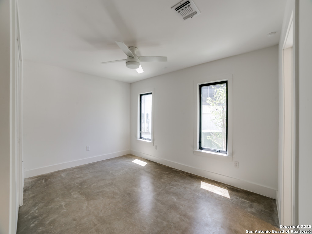1226 S Presa San Antonio TX 78210