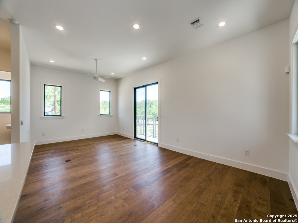 1226 S Presa San Antonio TX 78210