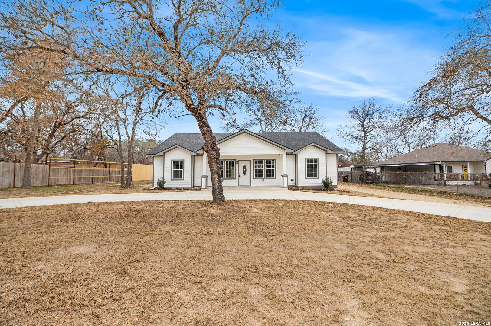 3811 Waterwood Pass Elmendorf TX 78112