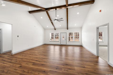 3811 Waterwood Pass Elmendorf TX 78112