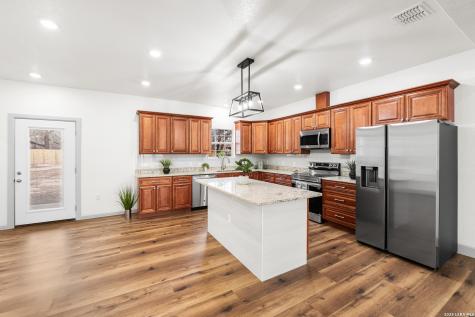 3811 Waterwood Pass Elmendorf TX 78112