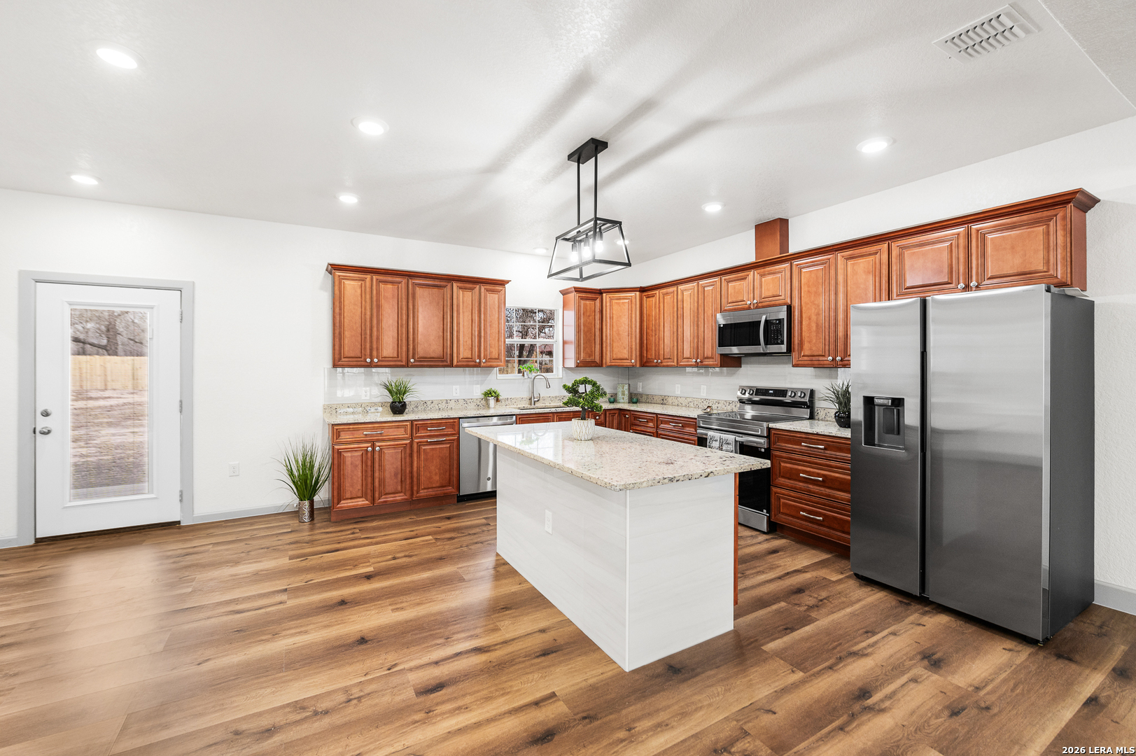 3811 Waterwood Pass Elmendorf TX 78112