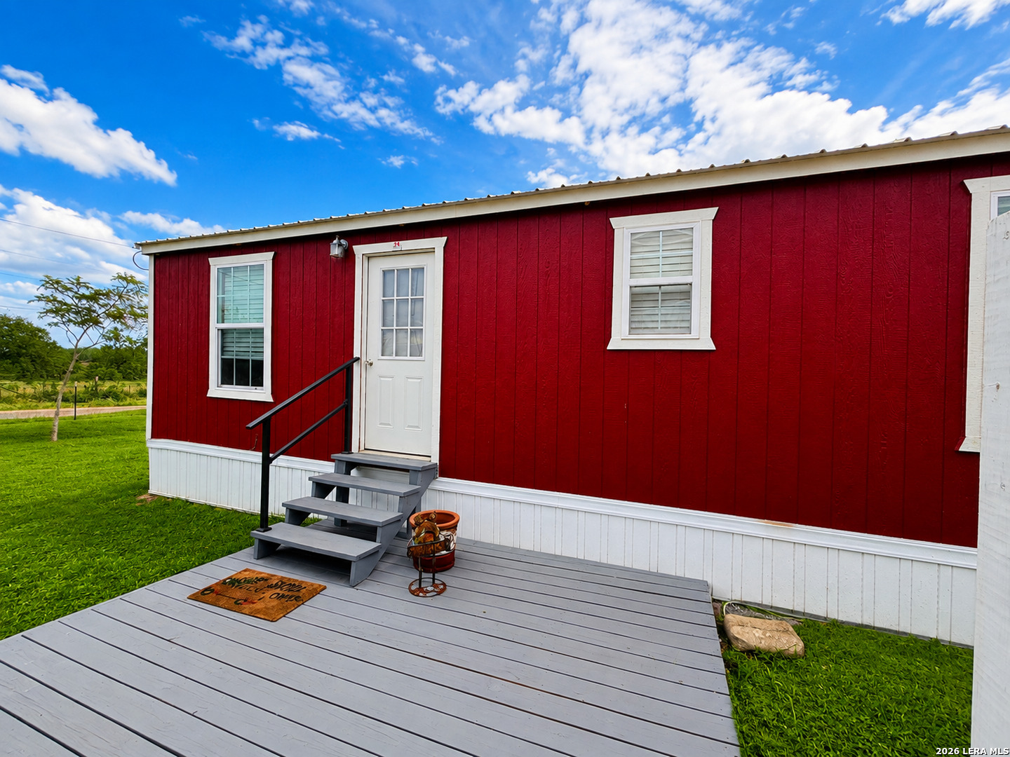 136 County Road 121 Leesville TX 78122
