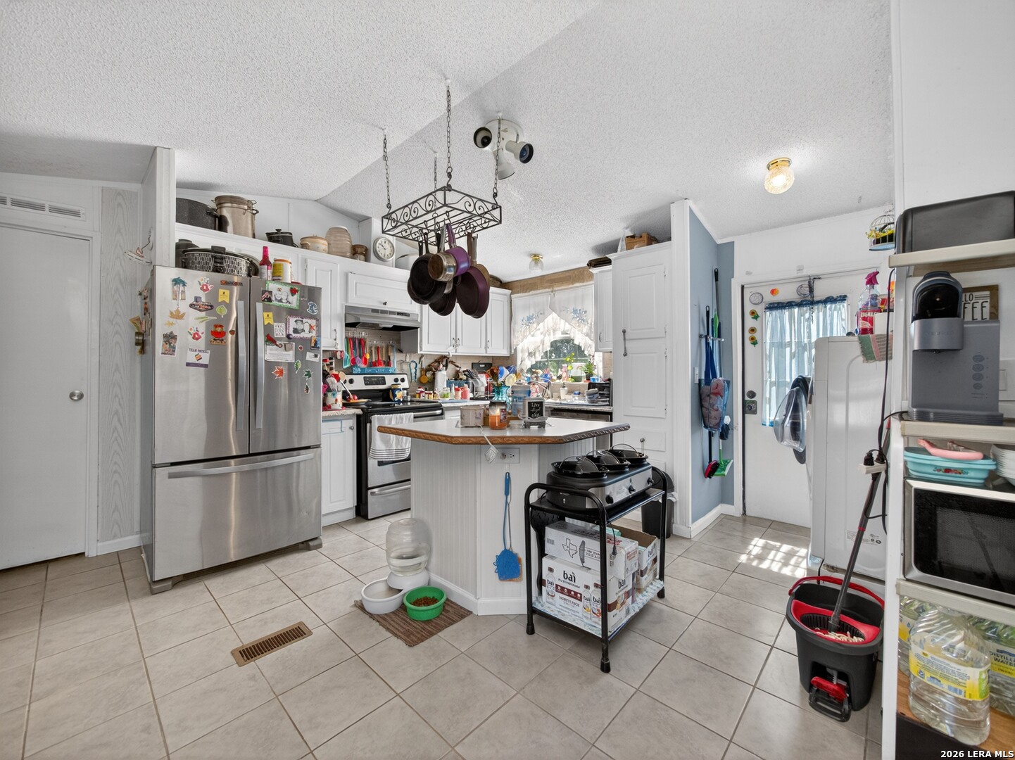 953 Forest Oaks Drive Somerset TX 78069