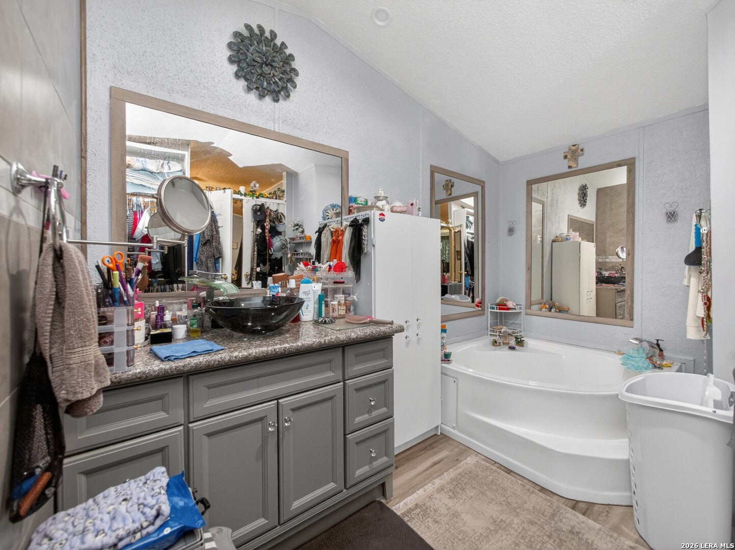 953 Forest Oaks Drive Somerset TX 78069