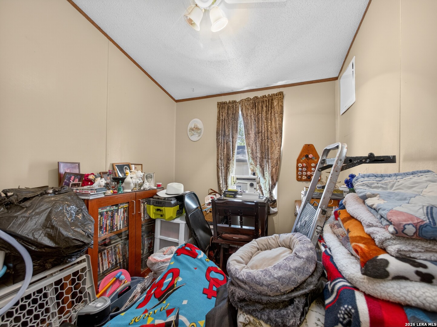 953 Forest Oaks Drive Somerset TX 78069