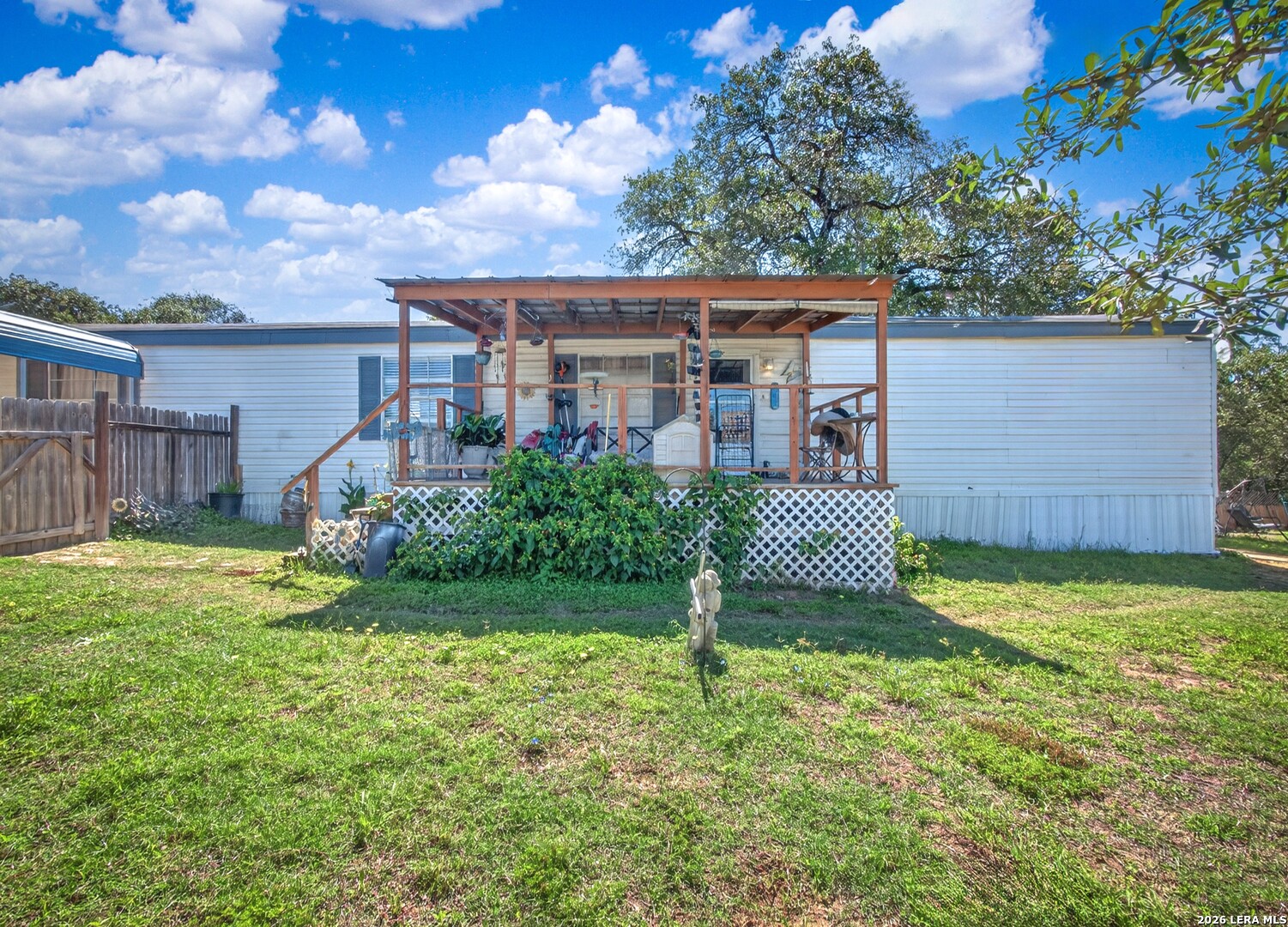 953 Forest Oaks Drive Somerset TX 78069