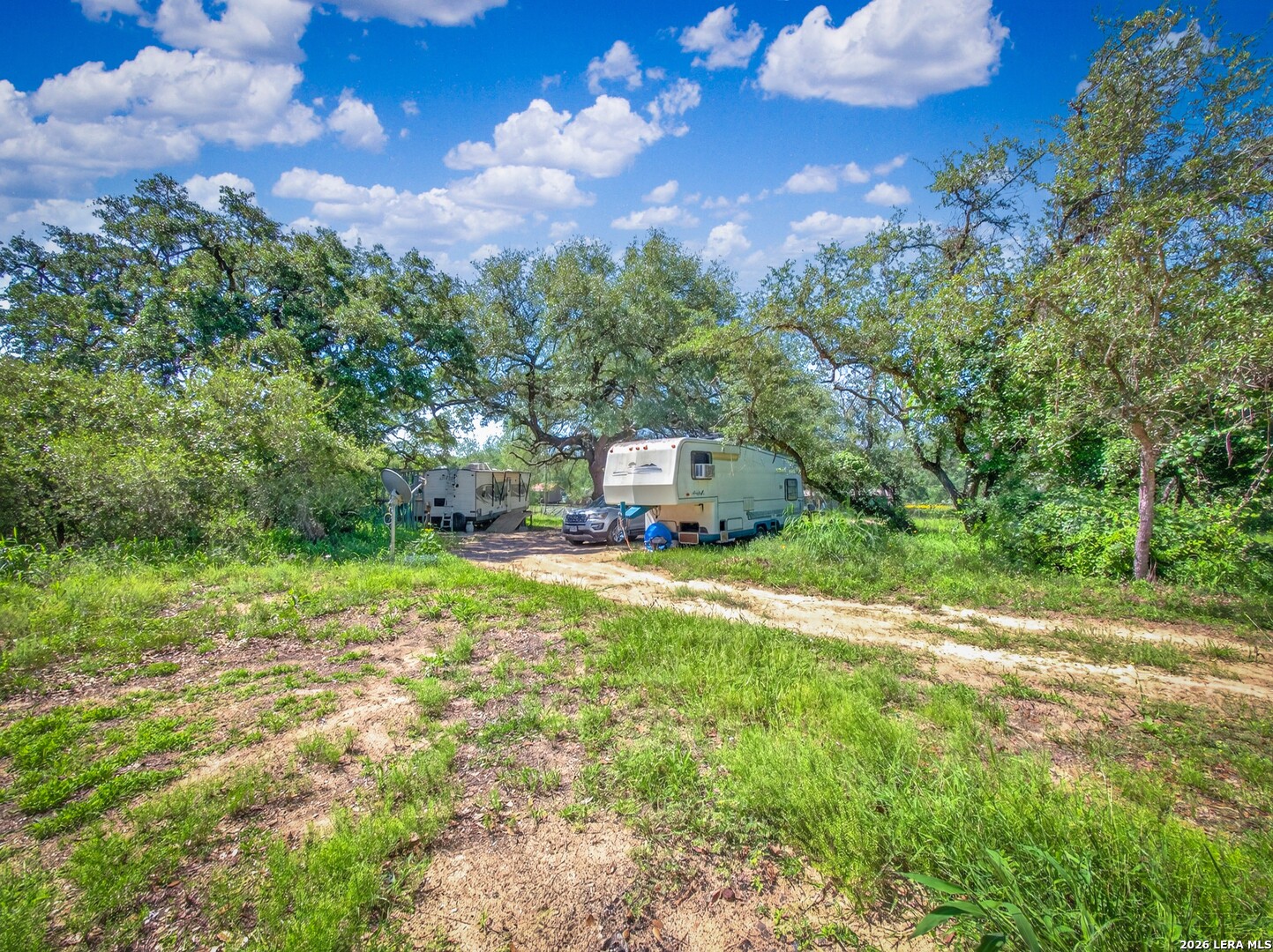 953 Forest Oaks Drive Somerset TX 78069