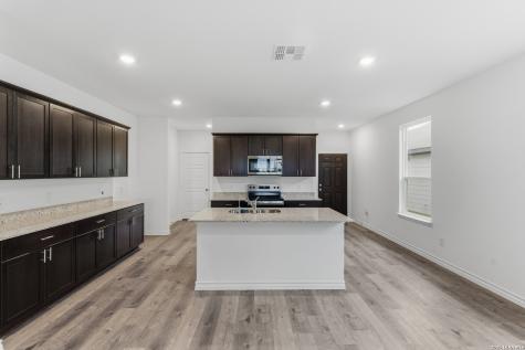 447 White Heron Way Marion TX 78124