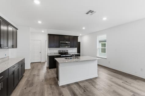 447 White Heron Way Marion TX 78124