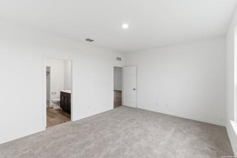 447 White Heron Way Marion TX 78124
